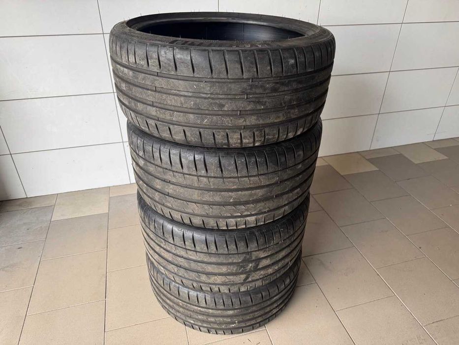 Шини Michelin Pilot Sport 4S 245/35 R20 + 275/30 R20 комплект 4 шт.