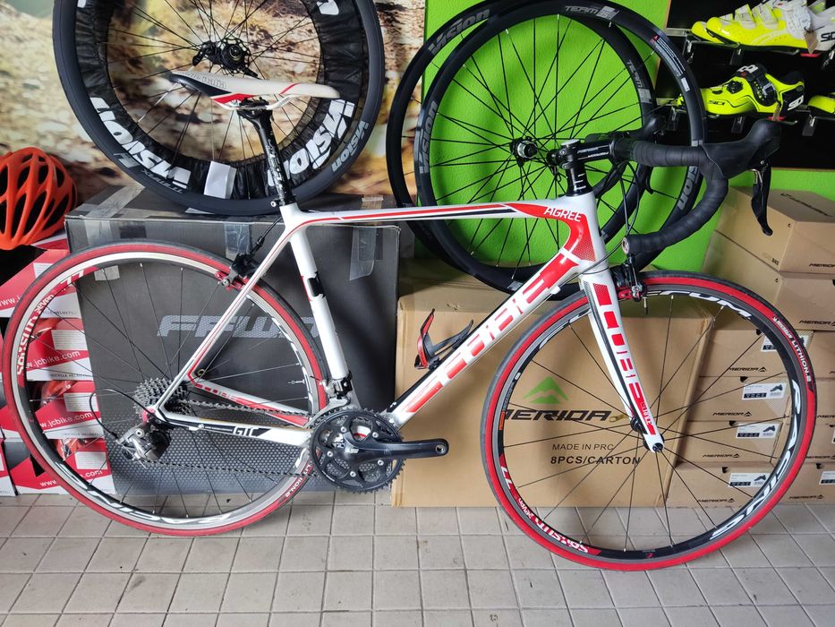 Cube agree 10v carbono como nova