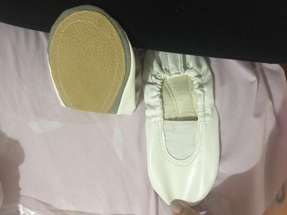 Sapatilha elástica branca