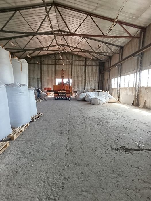 Продається виробниче приміщення! Смт. Клевань. Склад! Ангар.