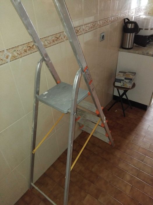 5-Step Stepladder515343771983554561