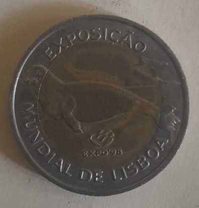 Moedas 200 e 100 escudos variadas