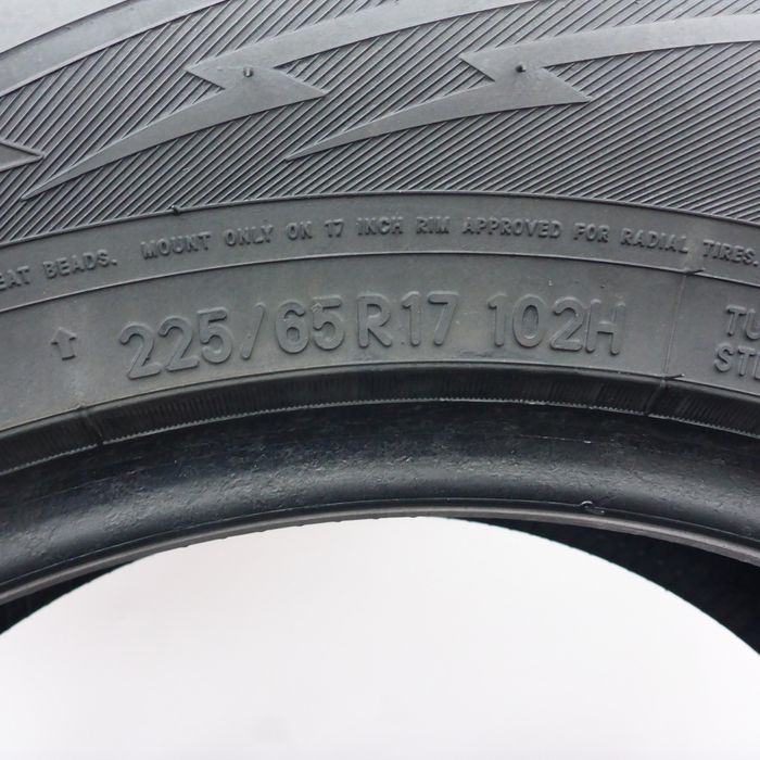 Opony 225/65/17 Toyo 225/65R17 102H Observe GSi-6LS Zimowe 2020 6,2mm