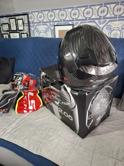 Capacete ls2 vector II carbon gloss