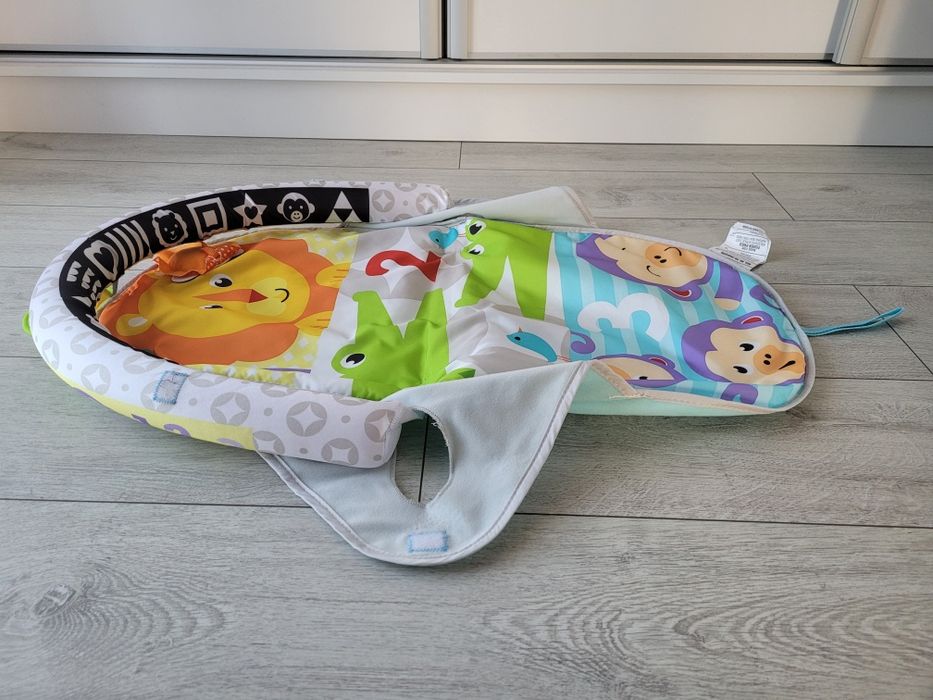 Sensoryczna mata niemowlęca przenośna