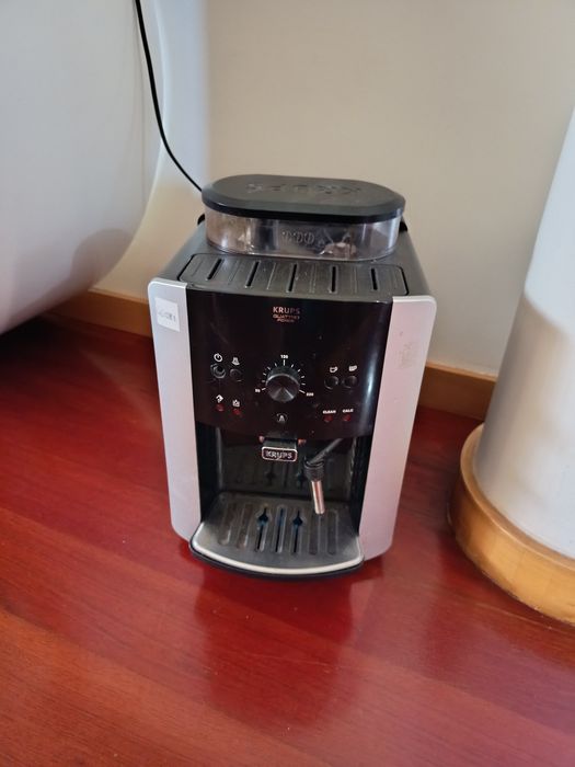 Máquina de café automática Krups