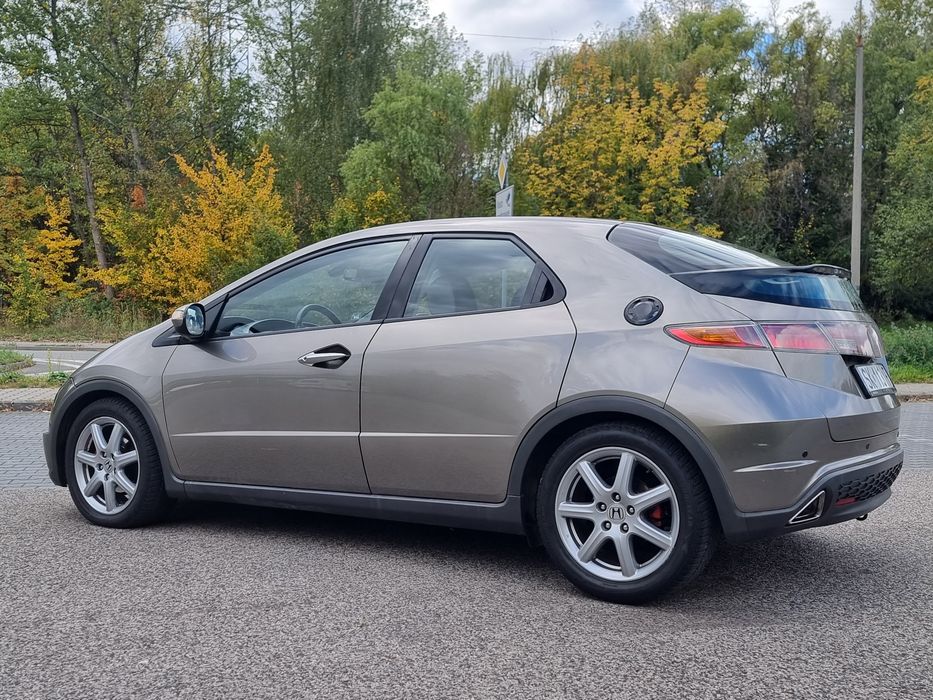 Honda Civic 1.8 140 km salon pl
