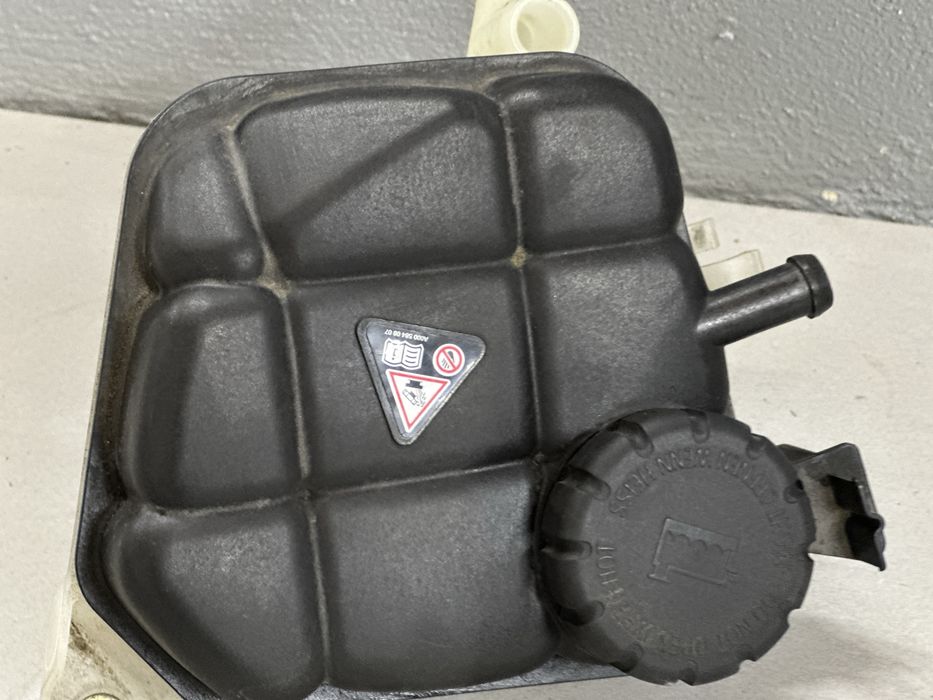 Бачок розширювальний,тосолу Mercedes-Benz ML/GLE w166