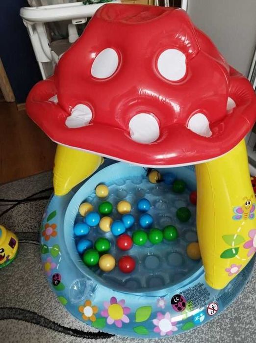 Dmuchany Basen dla dzieci Brodzik w kształcie muchomorka WodnaAtrakcja