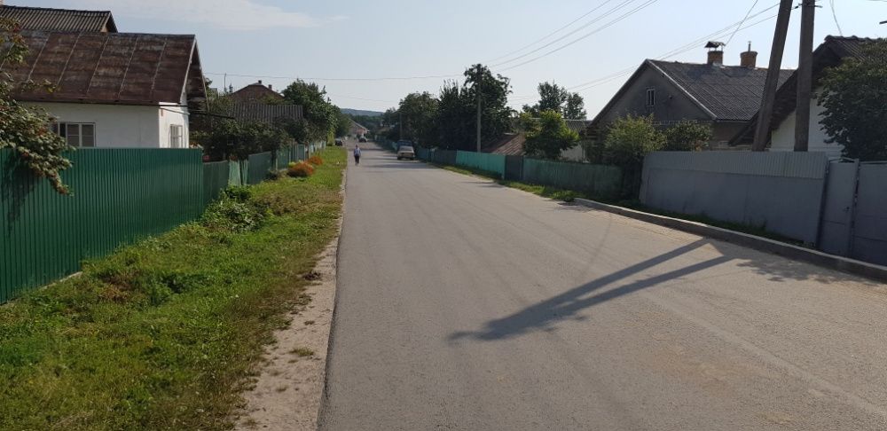 Будинок і ділянка в с. Борщів Перемишлянського р-ну