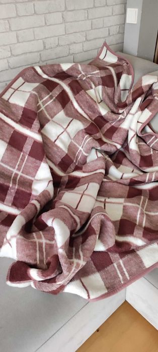 Koc – gruby i ciepły