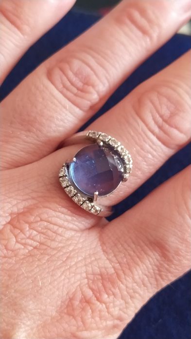 Anél de ouro branco