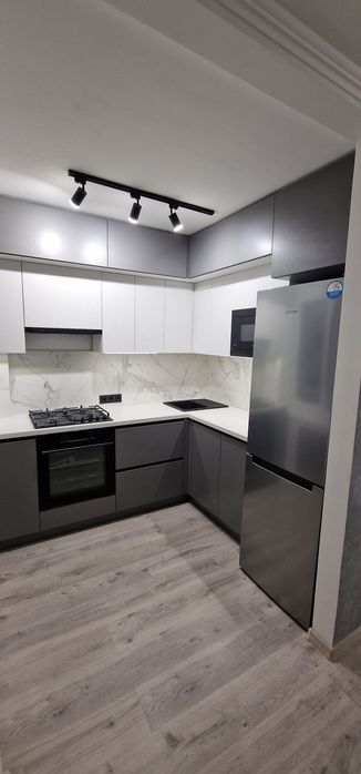 Виготовлення кухонь на замовлення