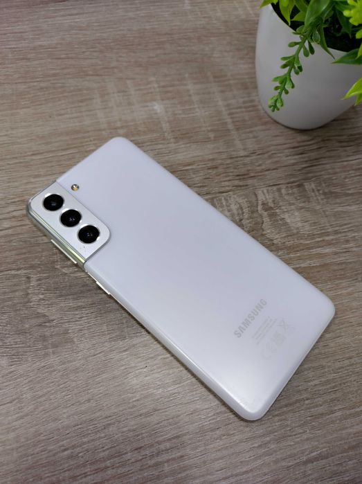 Телефон Samsung Galaxy S21 5G на 8/128Gb в хорошому стані