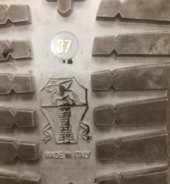 Brunello Cucinelli Італія р.37 сліпони мокасини еспадрильї.