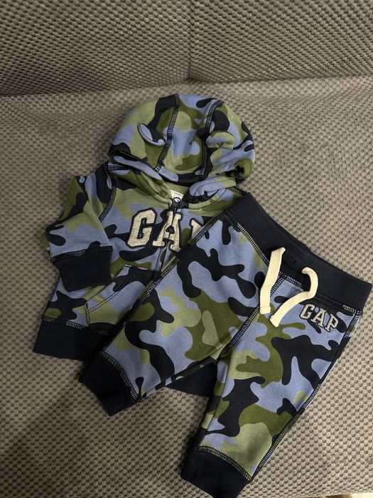 Костюм gap утеплений