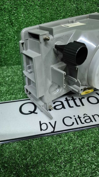 Otica Farol Esquerdo Renault 9 Ate Julho 1985 Valeo 061810 NOVO
