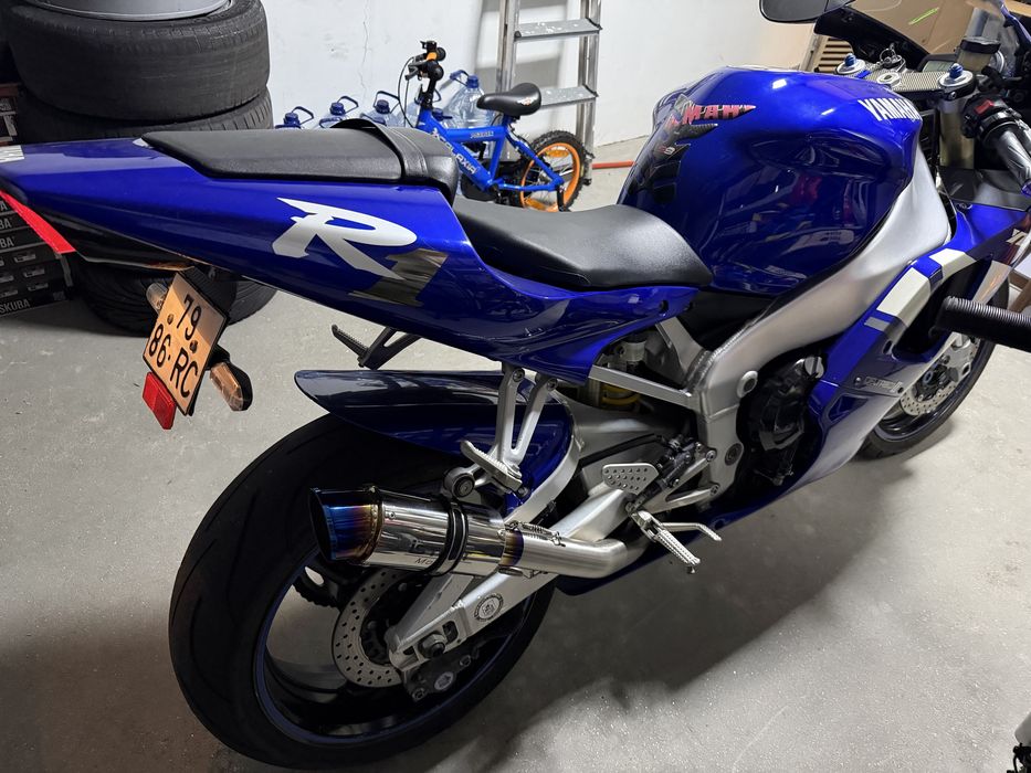 Yamaha R1 de 2001