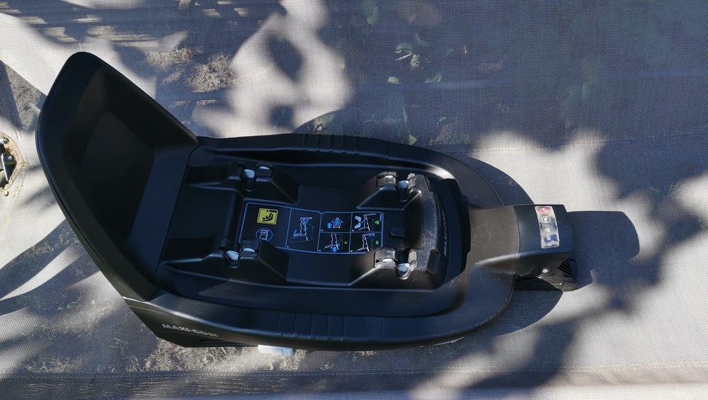 Fotelik nosidełko Maxi Cosi Peeble plus 0-12 kg + baza