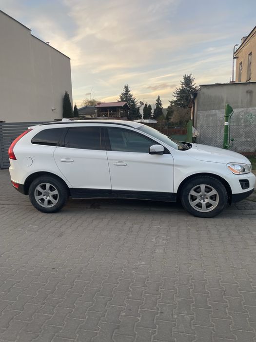 Volvo Xc60 momentum edrive