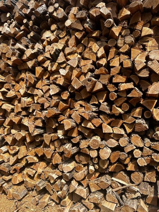 Твердые дрова с доставкой — от 1 до 6 м³, Каменское