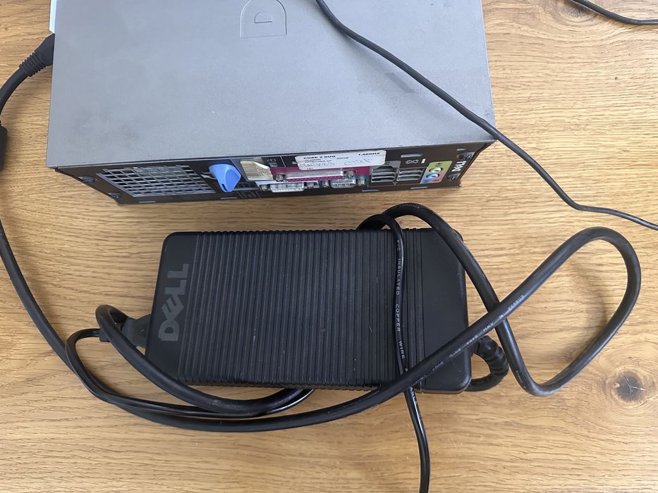 Системний блок клавіатура WiFi адаптер