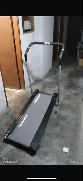 Treadmill445038186767984641