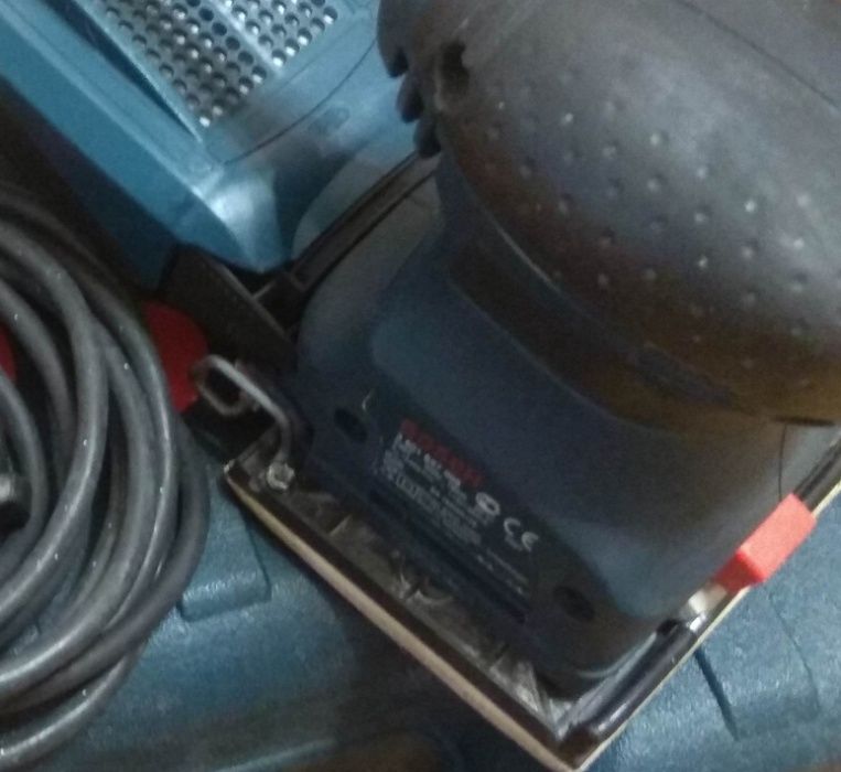 Шлифмашина вибрационная Bosch GSS 140 A Professional