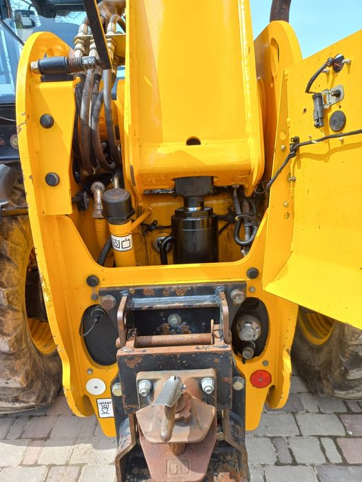 Продам телескопічний навантажувач JCB 531-70 Agri Super