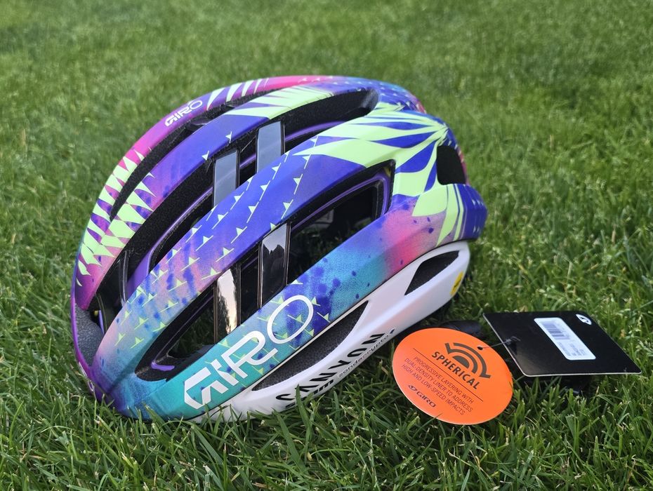 Kask rowerowy GIRO Aries unikat