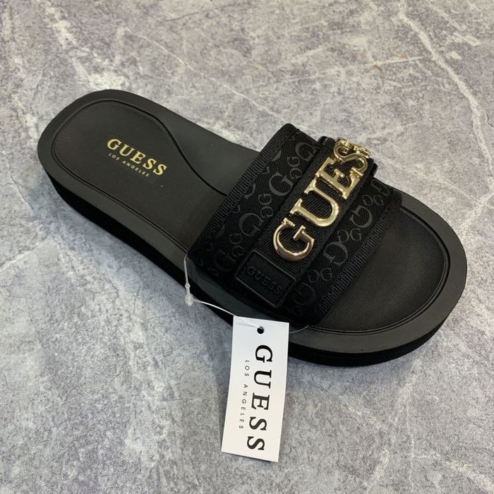 Шлепки Guess 37, 38,39 оригінал