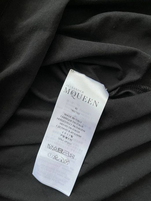 Фірмова футболка Alexander McQueen