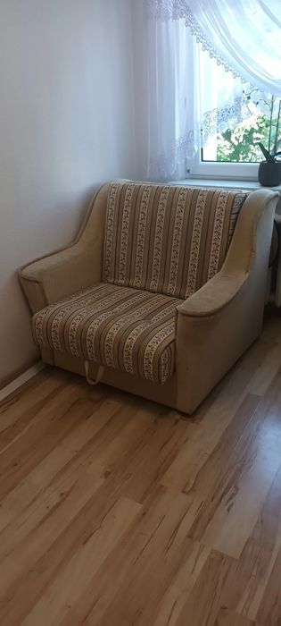 Fotel rozkladany do spania