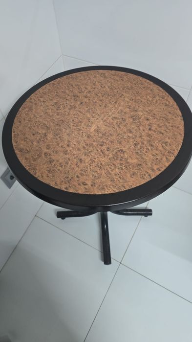 3 mesas de café em bom estado