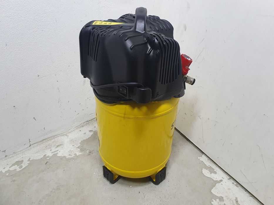 Kompresor Pionowy Stanley 24L 8 Bar