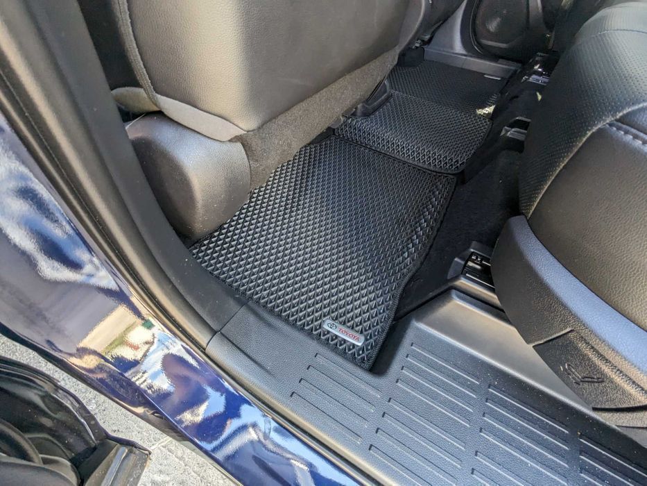 3Д лапа ЕВА коврики Toyota Land Cruiser\Highlander\Matrix\Previa\Prius
