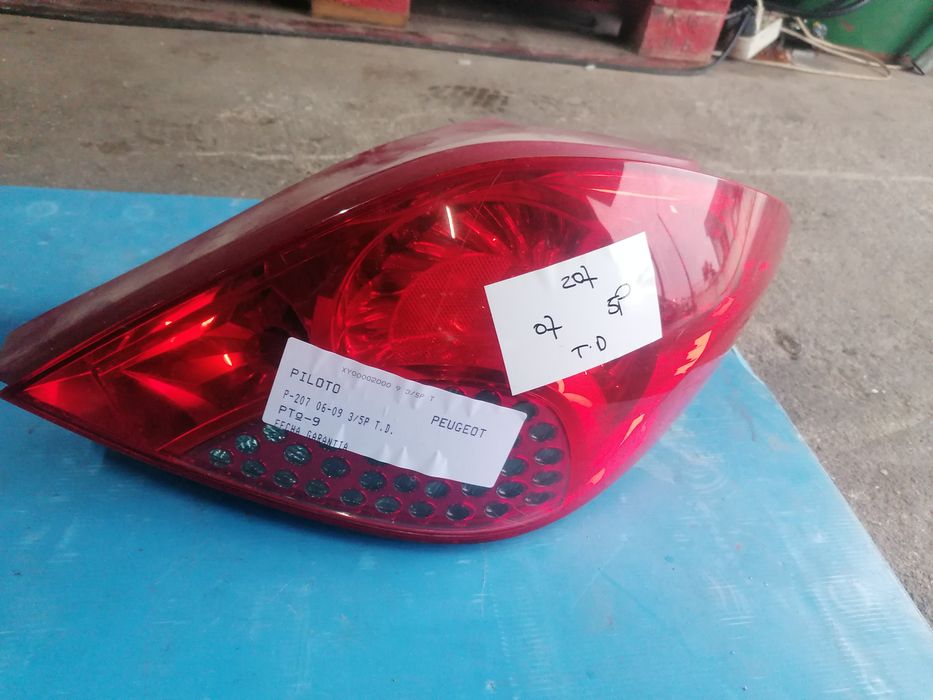 Farolins traseiros peugeot 207