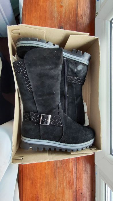 Зимні жіночі сапоги ( хутро , овчина )