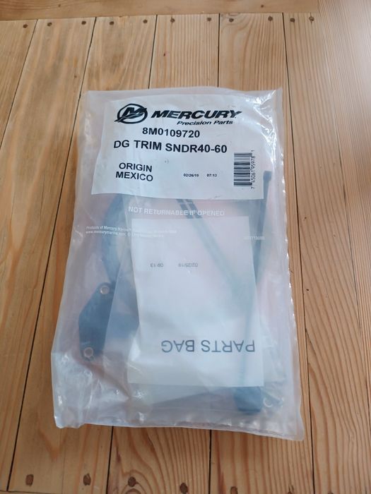 Mercury trim sender 8M010972 .0