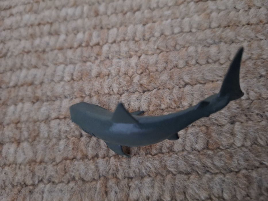 rekin mini; figurka
