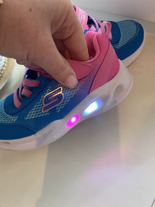 Взуття для дівчинки