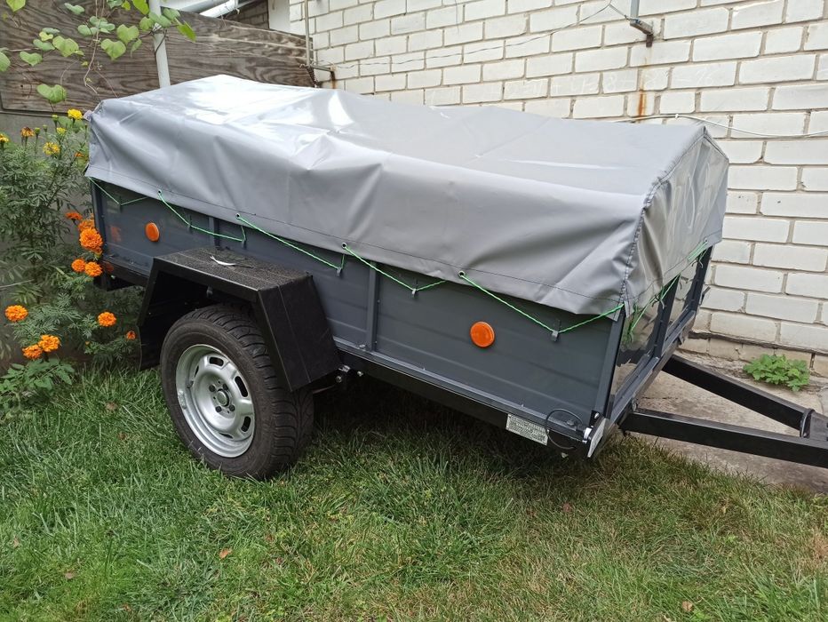 Посилений причеп легковий