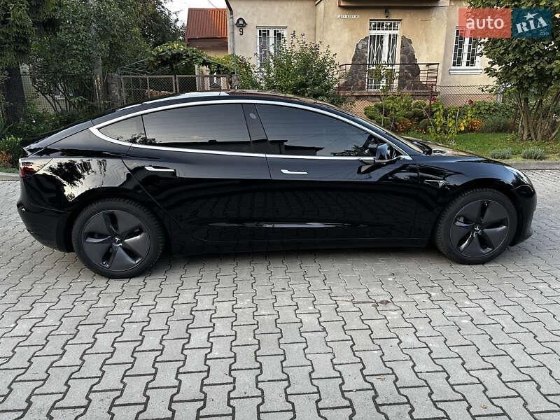 Tesla Model 3 2020 Standart Range Plus