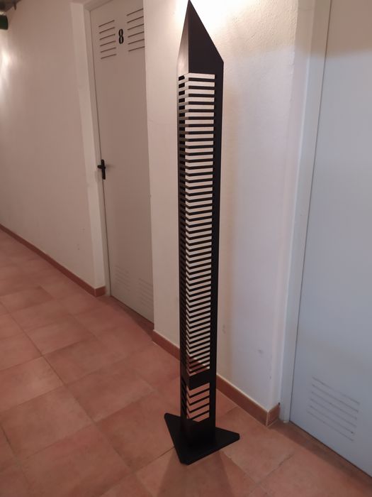 Estante torre de CDs em metal excelente estado