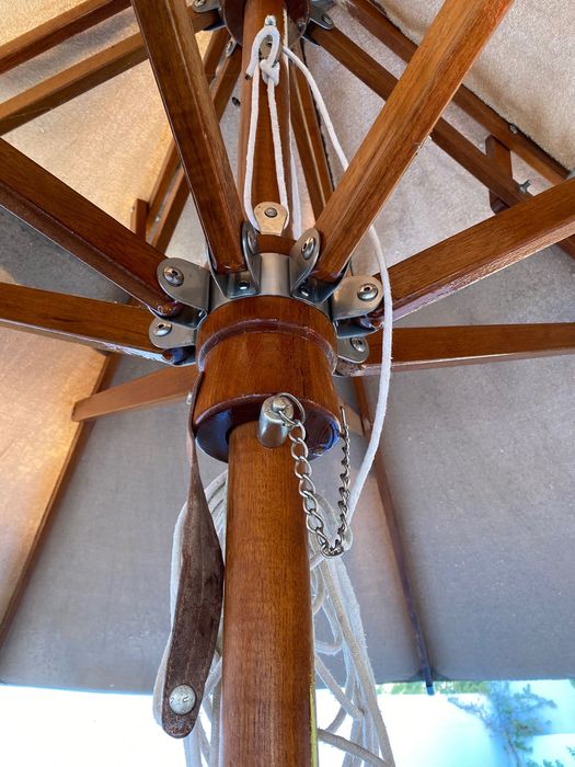 Guarda-sol de Madeira