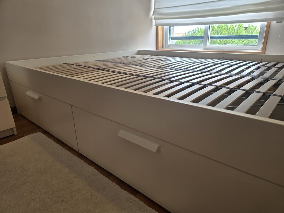 Cama casal  IKEA Brimnes 160x200cm