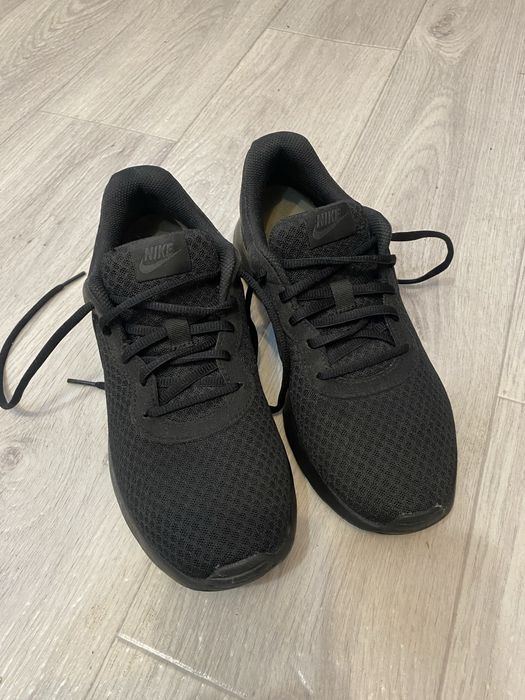 Продам кросовки Nike в отличном состоянии,40