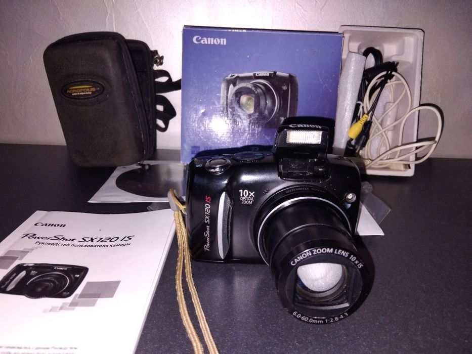 Цифровий фотоапарат Canon SX120 IS