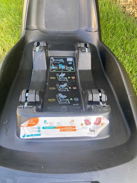 Fotelik samochodowy Maxi Cosi Pearl Pro z bazą