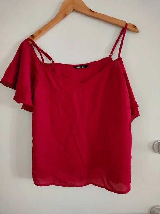 Top Bordeaux SHEIN – Estilo Cold Shoulder com Folhos – Tam. S